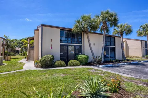 16 Quails Run Blvd #1, Englewood, FL 34223