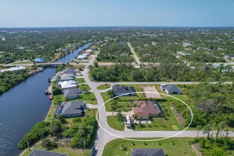 8105 Santa Cruz Dr, Port Charlotte, FL 33981