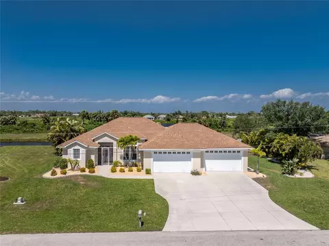 119 Tournament Rd, Rotonda West, FL 33947