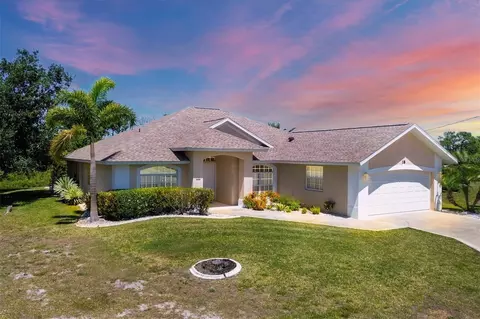 18 Pinehurst Rd, Rotonda West, FL 33947
