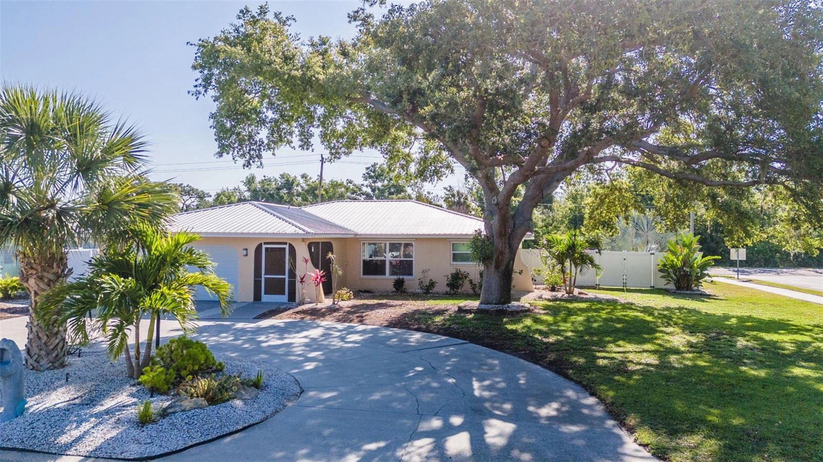 1371 Brookside Dr, Venice, FL 34285 photo 1