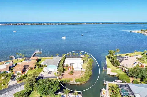 239 Bahia Vista Dr, Englewood, FL 34223