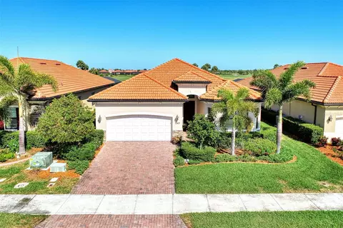 23479 Waverly Cir, Venice, FL 34293