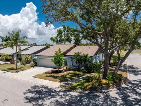 600 Bramblewood Ln, Englewood, FL 34223