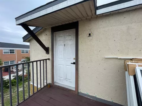 22291 Westchester Blvd #207, Port Charlotte, FL 33952