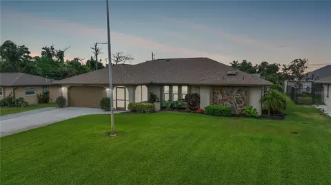 9237 St Catherine Ave, Englewood, FL 34224