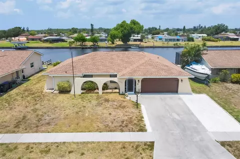 6834 Kenwood Dr, North Port, FL 34287