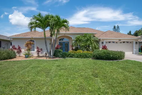 280 Rotonda Blvd N, Rotonda West, FL 33947