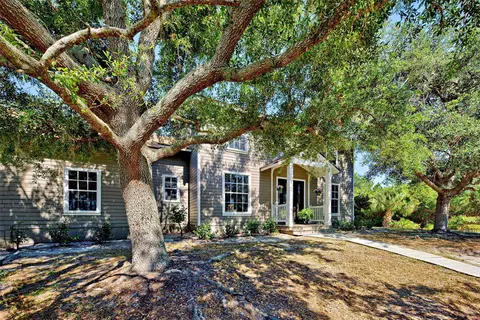 33 Riverfront Dr, Venice, FL 34293