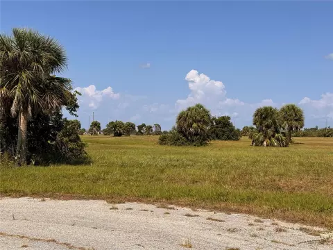 44 Sunflower Dr, Placida, FL 33946
