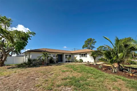 1041 S Venice Blvd, Venice, FL 34293
