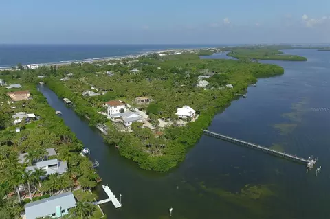 42 Lemon Bay Ln, Placida, FL 33946