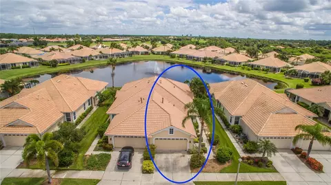 4910 Whispering Oaks Dr, North Port, FL 34287
