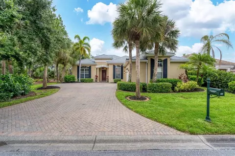 87 Cayman Isles Blvd, Englewood, FL 34223