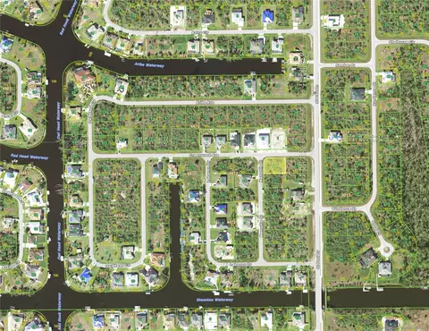 10016 Memphis St, Port Charlotte, FL 33981