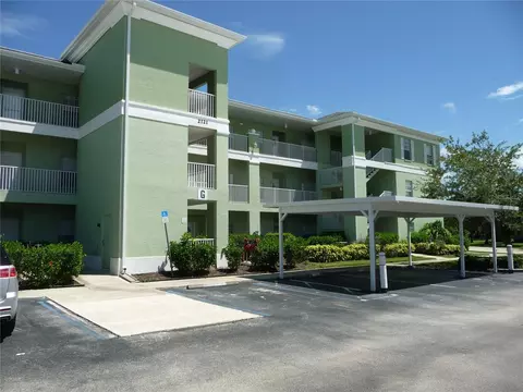 2121 Heron Lake Dr #104, Punta Gorda, FL 33983