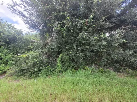 6052 Coliseum Blvd, Port Charlotte, FL 33981
