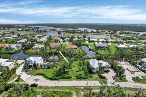 10060 Creekside Dr, Placida, FL 33946 photo 1
