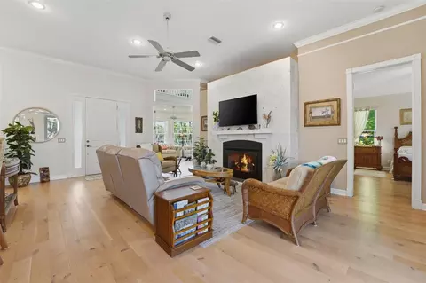 Living - 200 Capstan Dr, Placida, FL 33946 photo 2 of 6