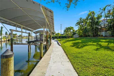 Exterior - 200 Capstan Dr, Placida, FL 33946 photo 16 of 27