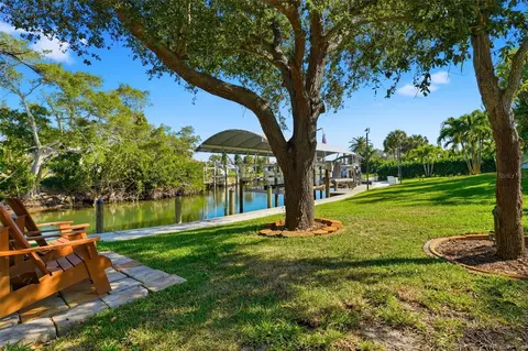 Exterior - 200 Capstan Dr, Placida, FL 33946 photo 5 of 27