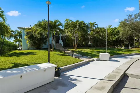 Exterior - 200 Capstan Dr, Placida, FL 33946 photo 15 of 27