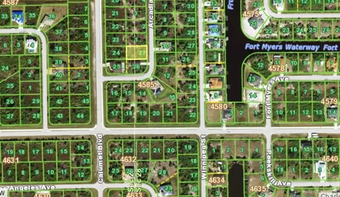 10269 Arcadia St, Port Charlotte, FL 33981