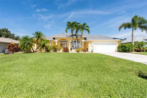 9 Medalist Pl, Rotonda West, FL 33947