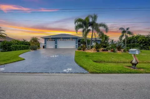 1151 Rotonda Cir, Rotonda West, FL 33947