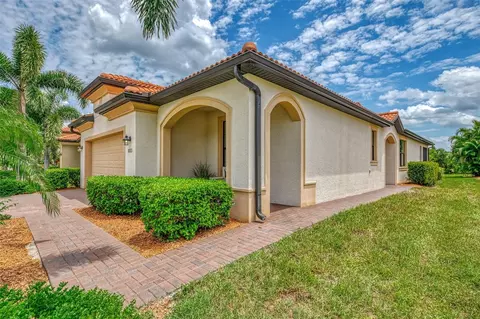 10313 Crooked Creek Dr, Venice, FL 34293