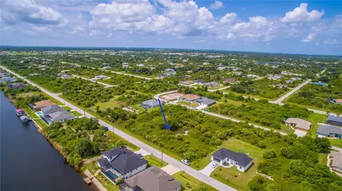 10105 Winnipeg St, Port Charlotte, FL 33981
