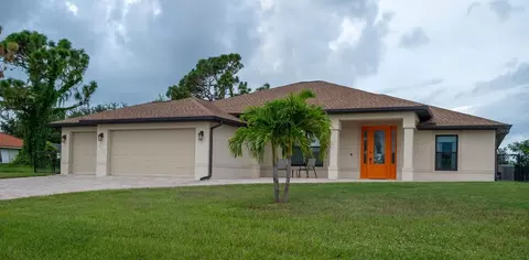 213 Rotonda Blvd N, Rotonda West, FL 33947