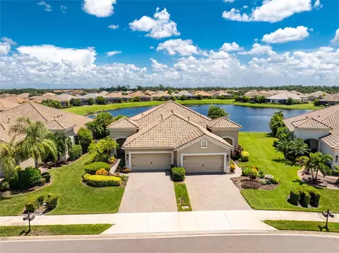 1418 Backspin Dr, Englewood, FL 34223