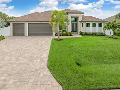15320 Hennipen Cir, Port Charlotte, FL 33981