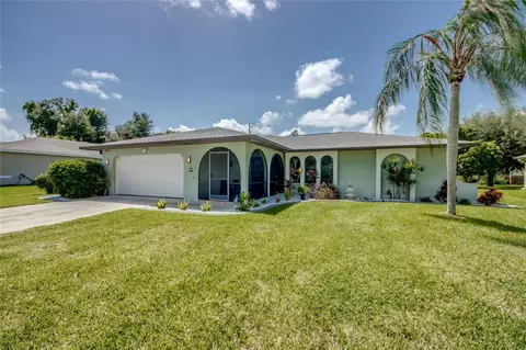 1704 SE 7th St, Cape Coral, FL 33990