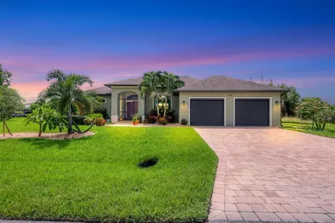 15608 Lakeland Cir, Port Charlotte, FL 33981
