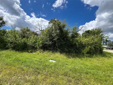 9091 Apple Valley Ave, Englewood, FL 34224