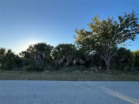 9453 Galaxie Cir, Port Charlotte, FL 33981