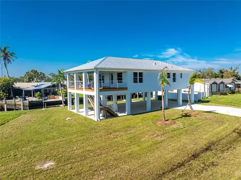4199 Hollis Ave, Port Charlotte, FL 33953