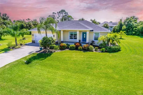 417 Albatross Rd, Rotonda West, FL 33947