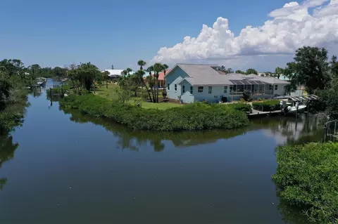 4652 Arlington Dr, Placida, FL 33946