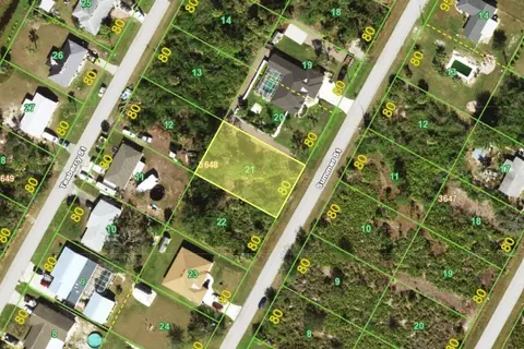 7137 Summer St, Englewood, FL 34224