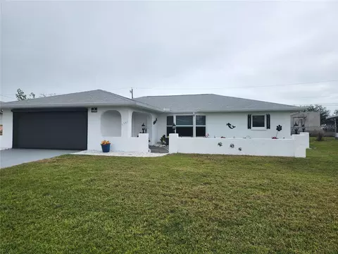 7381 Thomas St, Englewood, FL 34224