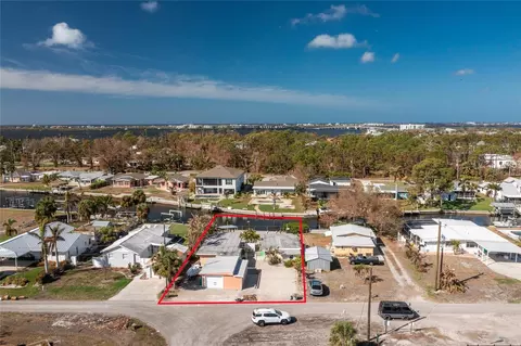 1792 Winstan Ave, Englewood, FL 34223