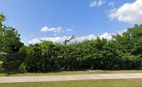 10308 Gulfstream Blvd, Englewood, FL 34224