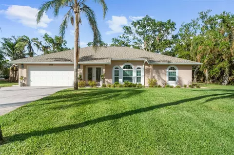 1736 Fessler St, Englewood, FL 34223