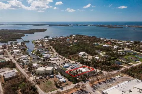 1611 Riverside Dr, Englewood, FL 34223