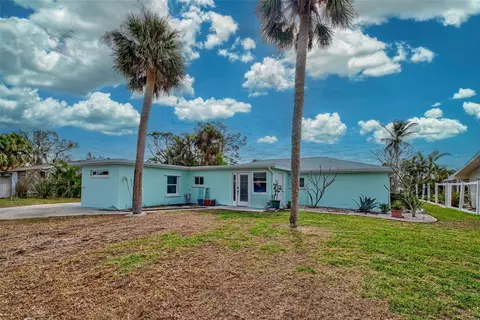 249 North Dr, Englewood, FL 34223