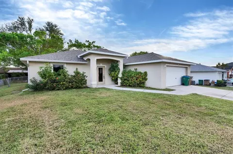 626 SW 27th Ter, Cape Coral, FL 33914