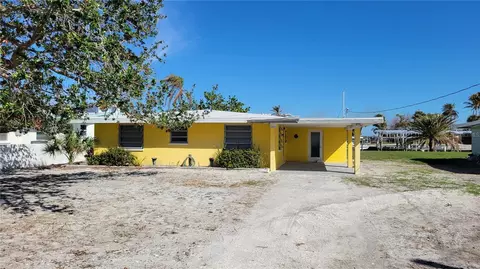 1355 Holiday Dr, Englewood, FL 34223